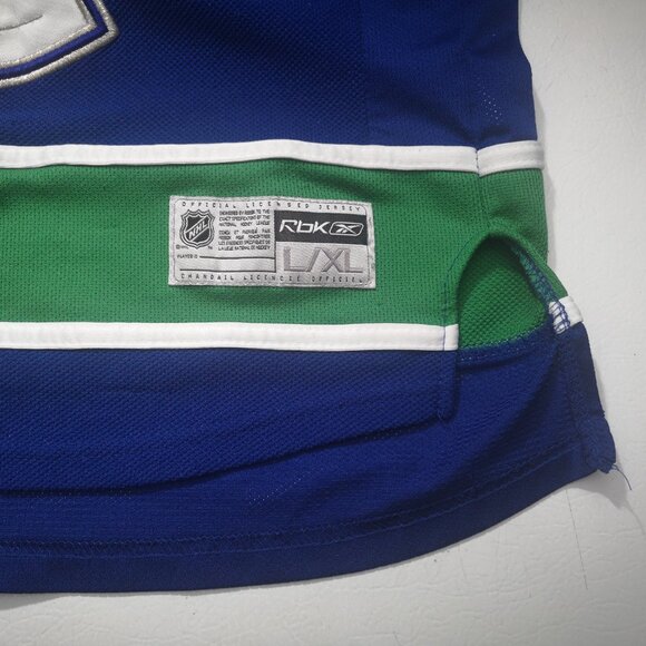 Reebok Youth's Size L/XL Vancouver Canucks NHL V-neck Jersey - Picture 5 of 12